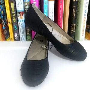 WHITE MOUNTAIN BLACK CALI BALLERINA SLIP-ON FLATS SIZE 6 NWT